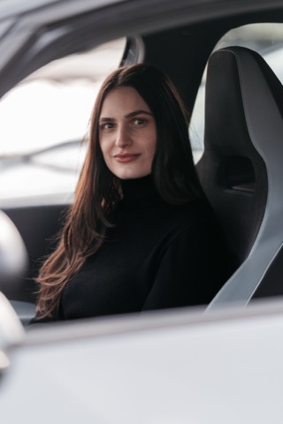 Njomeza Jagoda, monitrice auto